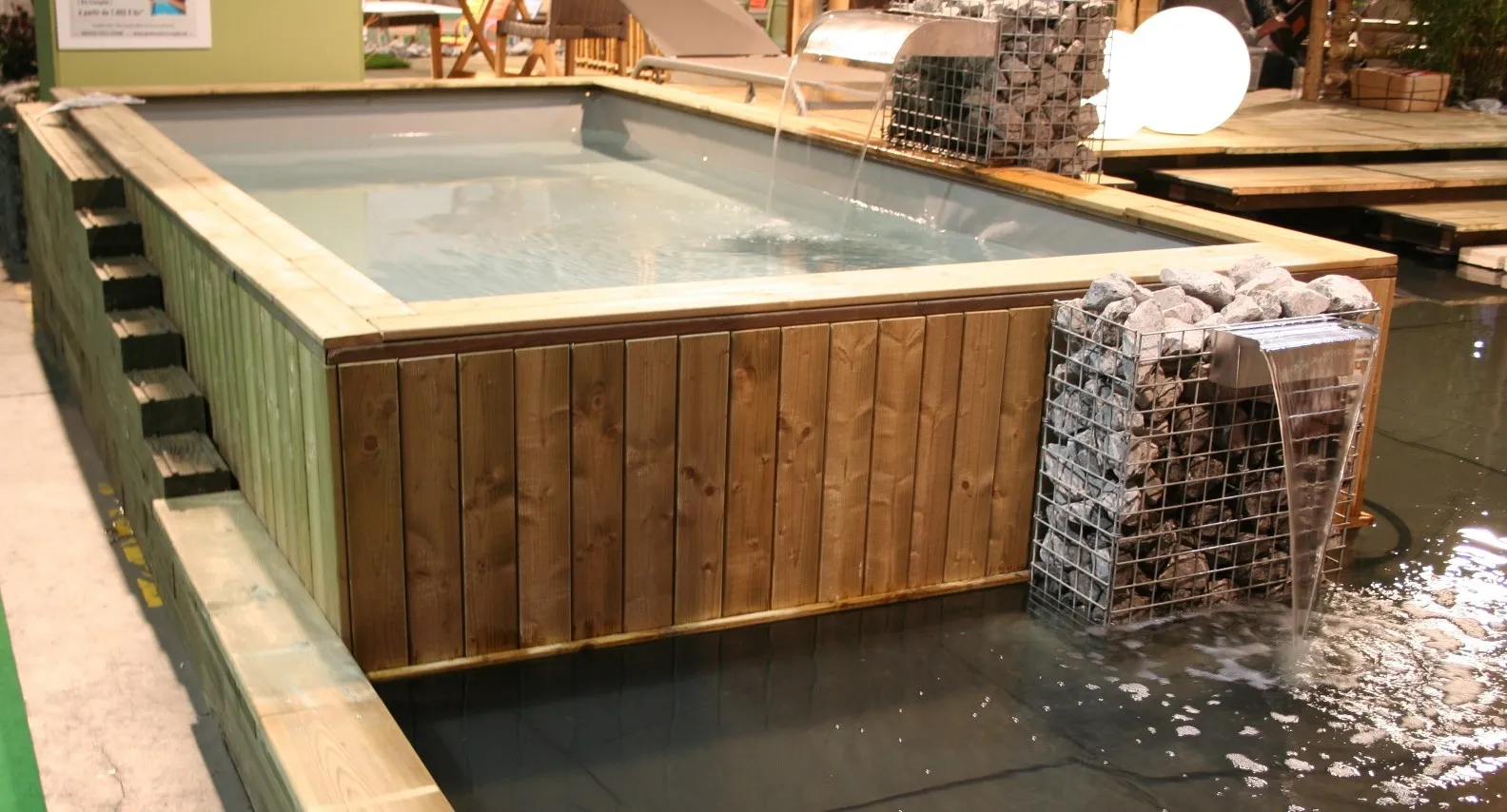 Piscine PBM hors-sol en bois massif apparent